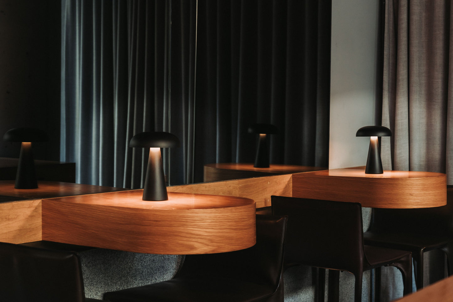 Flat Mushroom LED Lamp Matte Black