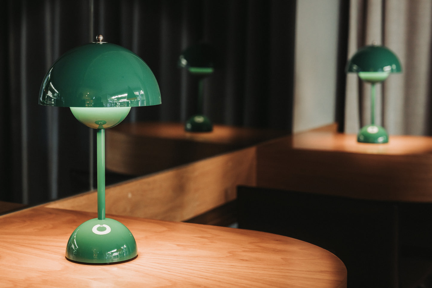 Retro LED Lamp Green